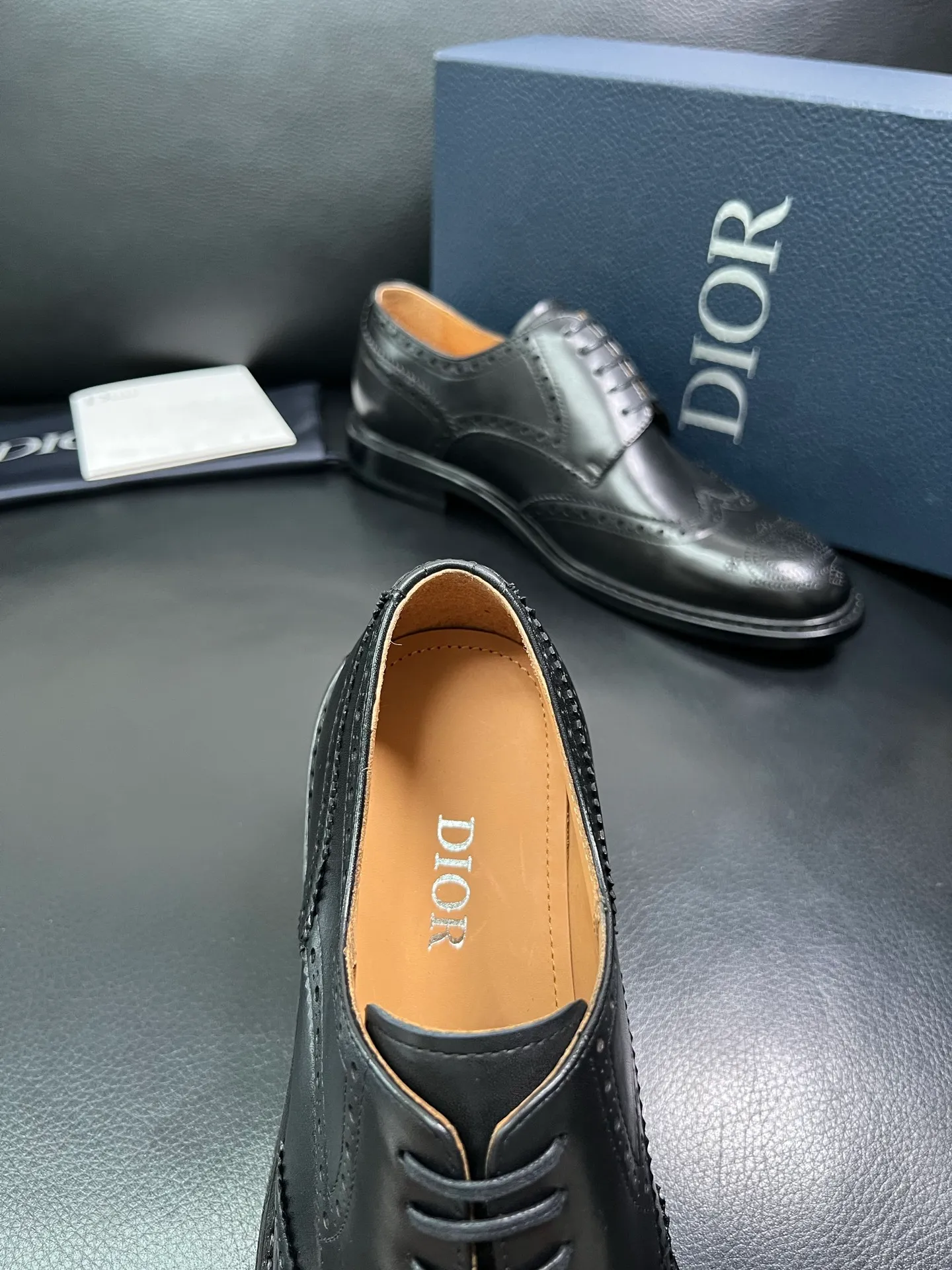 Men's shoes 💰940 Dior top purchasing agent, synchronized with Dior counters, original factory configuration, imported Italian cowhide, fully imported water-dyed cowhide lining, sole: original factory special supply, original sole super comfortable, original factory follow-up order 🔍🔍High quality, welcome to compare, code number 39-44 (can be ordered 38 45 46) 85868